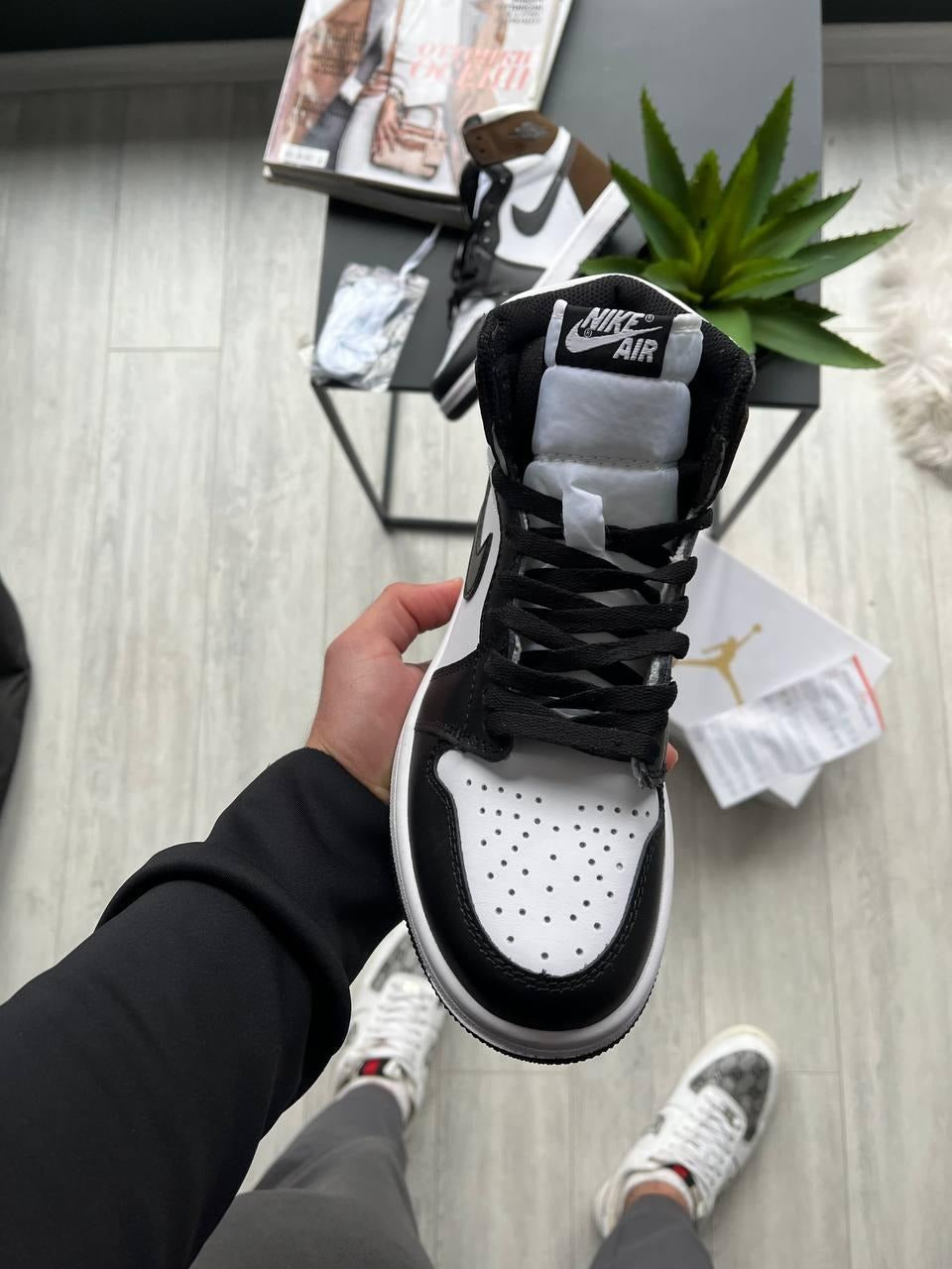 Nike Air Jordan 1 Mid “Mocha Black/White”