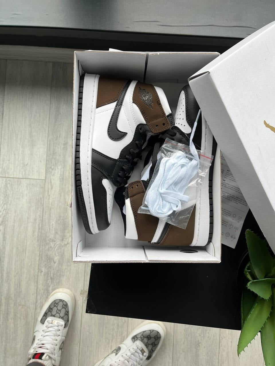 Nike Air Jordan 1 Mid “Mocha Black/White”