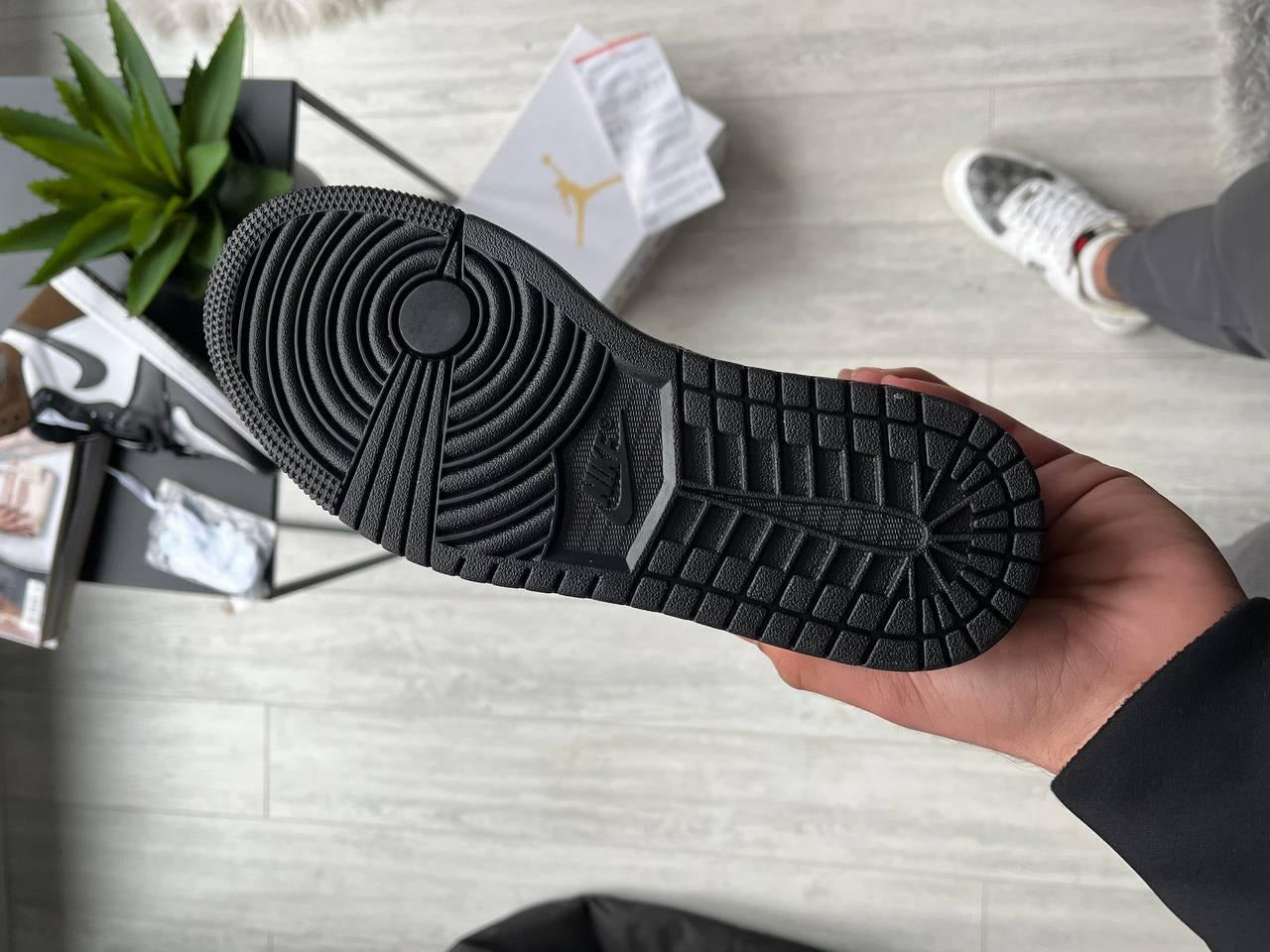 Nike Air Jordan 1 Mid “Mocha Black/White”