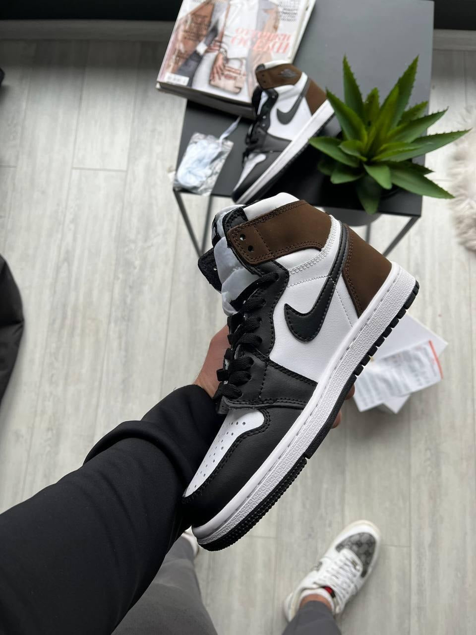 Nike Air Jordan 1 Mid “Mocha Black/White”