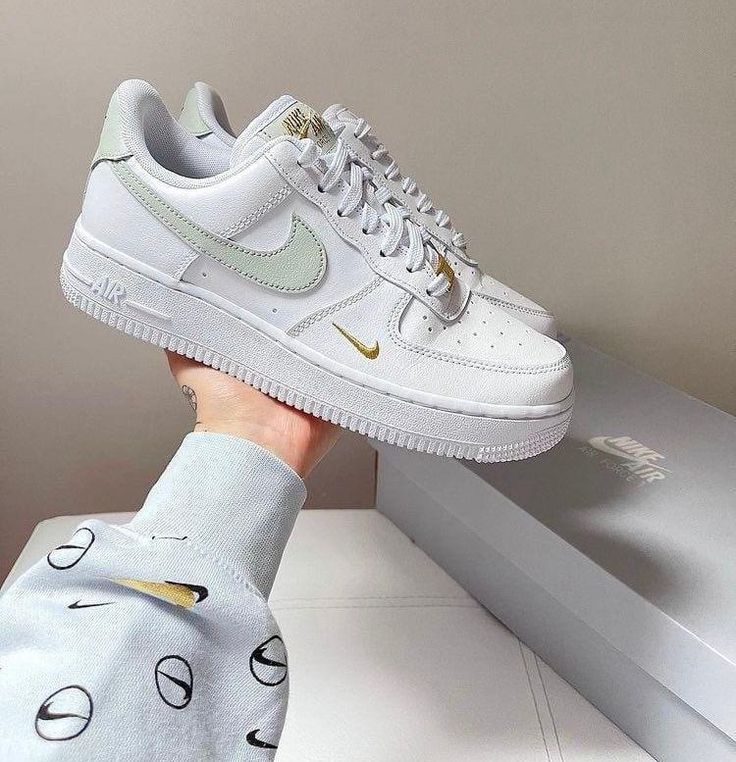 Nike Air Force 1 Low "White/Green/Gold" – Unisex Sneakers