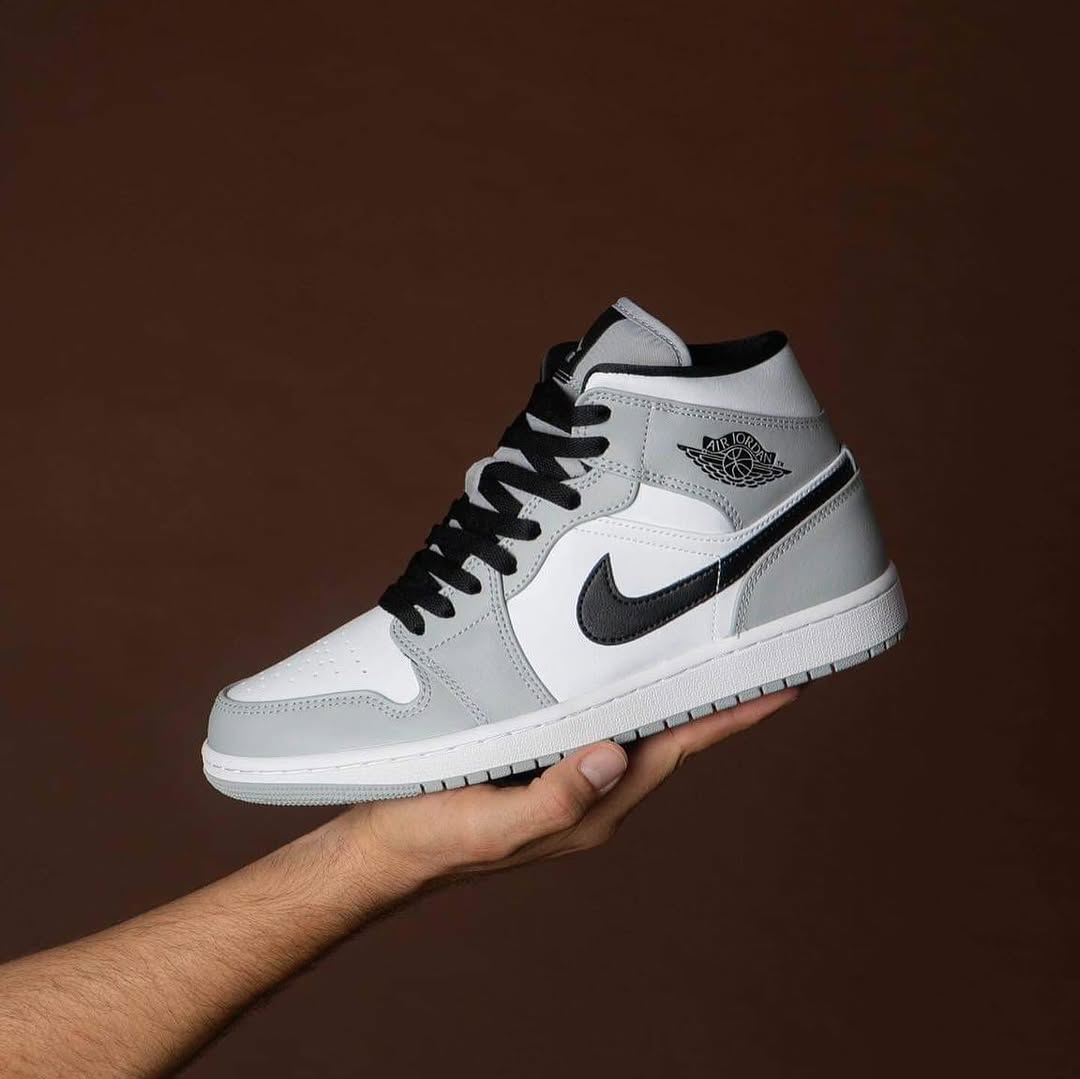 Nike Air Jordan 1 Mid "Smoke Grey/Black"