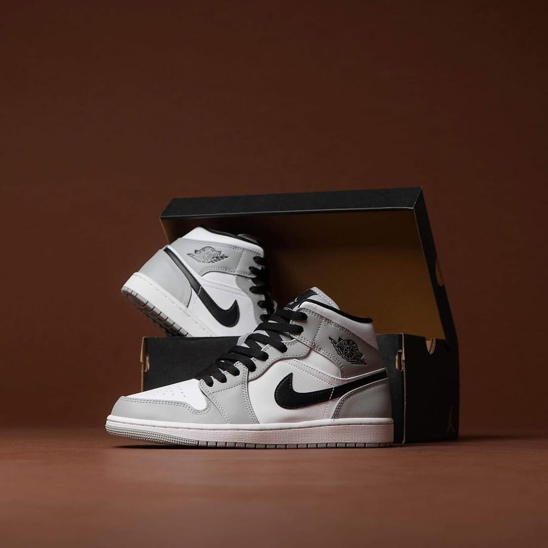 Nike Air Jordan 1 Mid "Smoke Grey/Black"