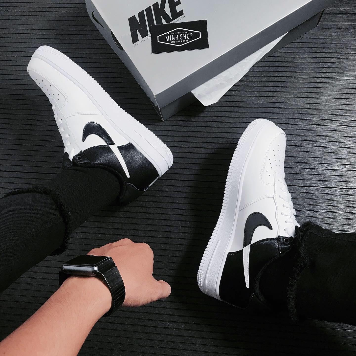 Nike Air Force 1 '07 "Black Heel Split Swoosh"