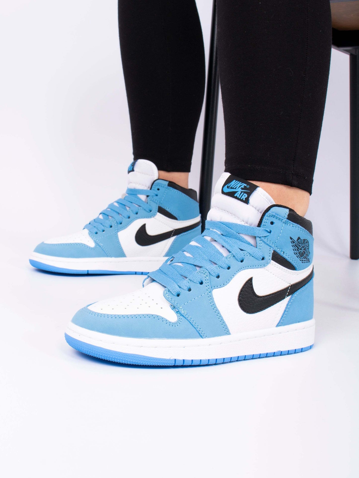 Nike Air Jordan 1 Mid “University Blue/Black”
