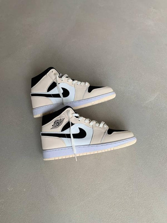 Nike Air Jordan 1 Mid “Sand/Black/White”