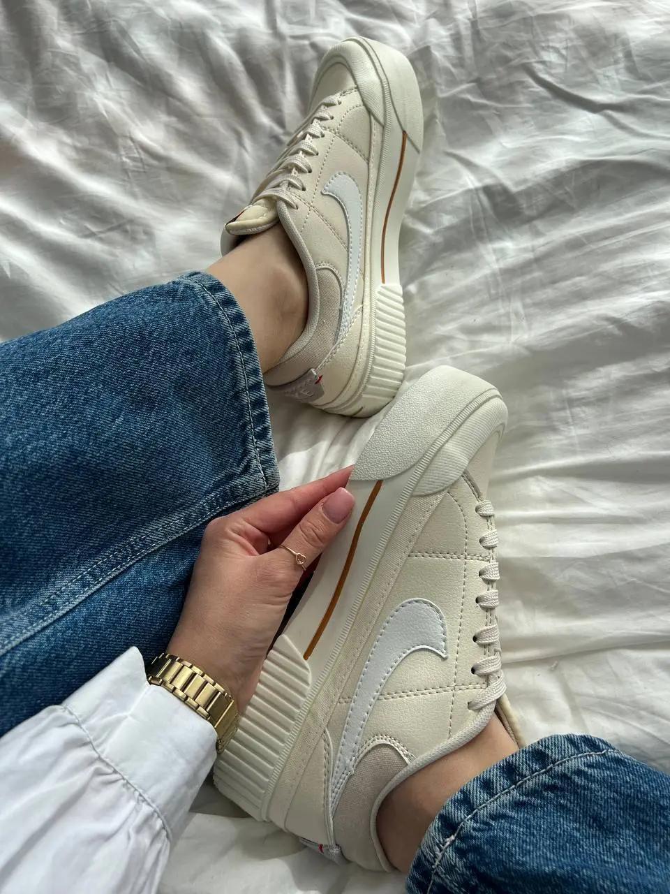 Nike Court Legacy Lift “Beige"